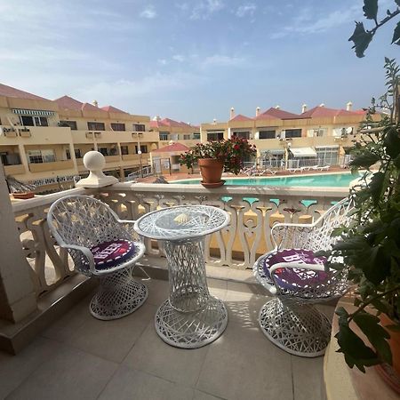 Cozy Pool View Apartment H-11 Mareverde 아데제 외부 사진