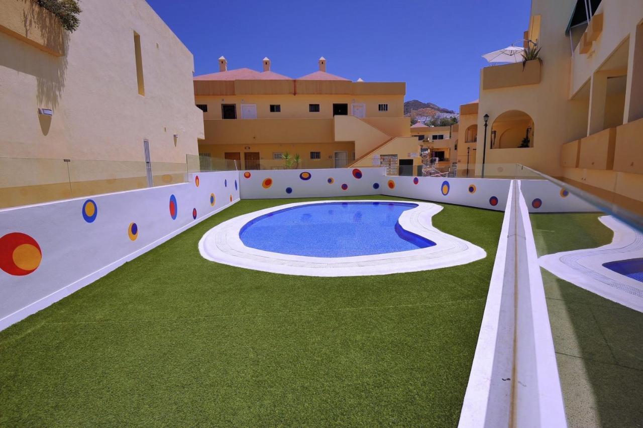 Cozy Pool View Apartment H-11 Mareverde 아데제 외부 사진